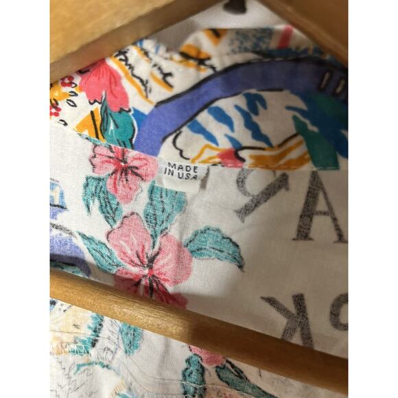 Camp Shirt Hawaii Vacay Scrap Book Travel Print Button Up Size M Vintage 1980s - Picture 10 of 10
